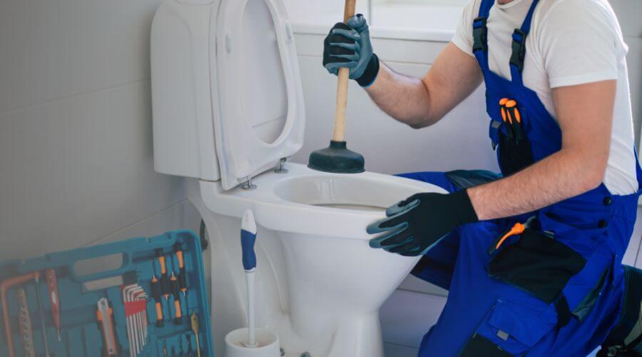 Expert burst pipe repair services in Ixonia, WI